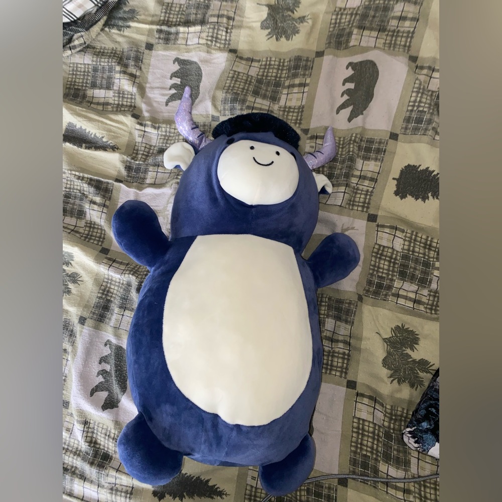 Perni the Bull Hugmallow 15”
